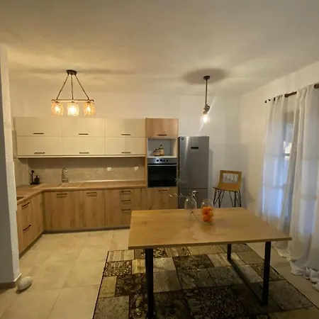 Private Front Maisonette 3 Bedroom Mikiverna Дом отдыха Kalyves Polygyrou