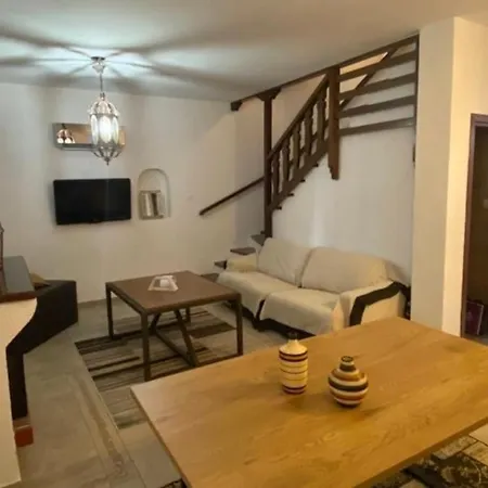 Дом отдыха Private Front Maisonette 3 Bedroom Mikiverna Kalyves Polygyrou