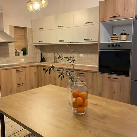Дом отдыха Private Front Maisonette 3 Bedroom Mikiverna Kalyves Polygyrou